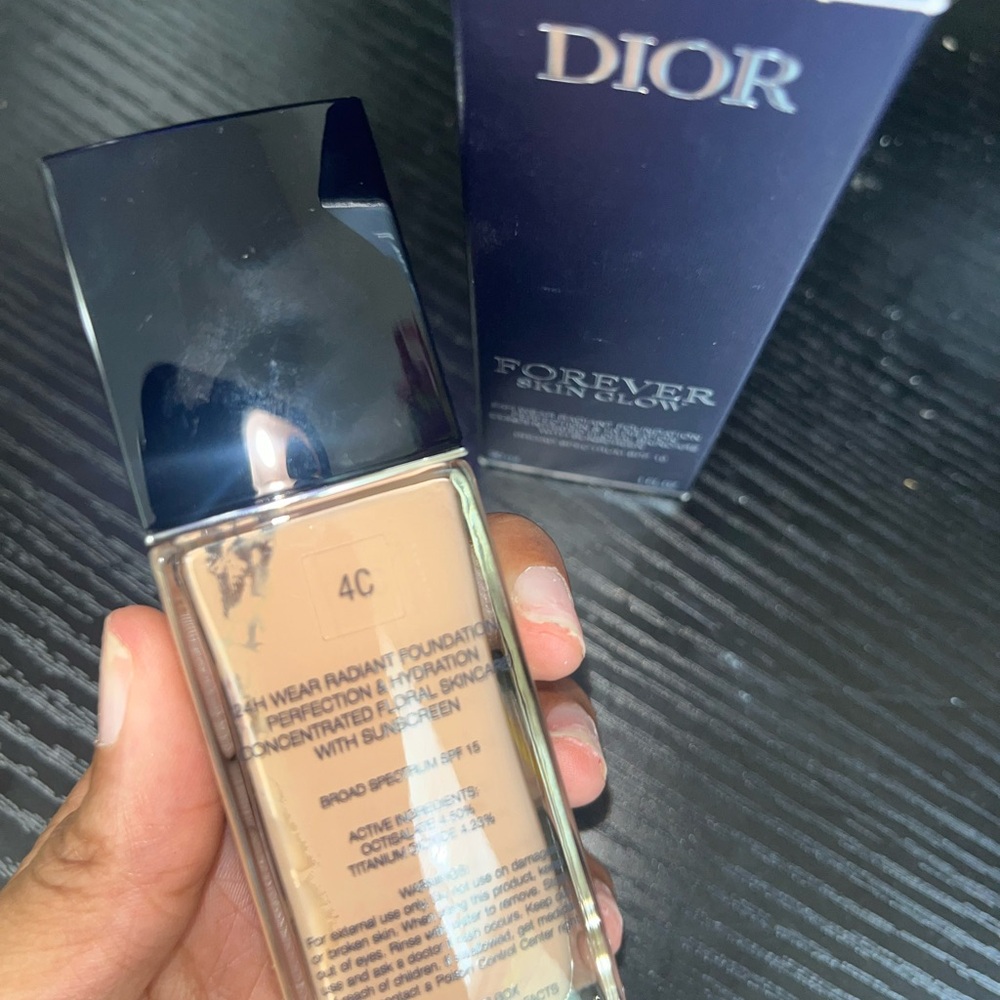 Dior Forever Skin Glow Foundation 4C - Beige/Tan